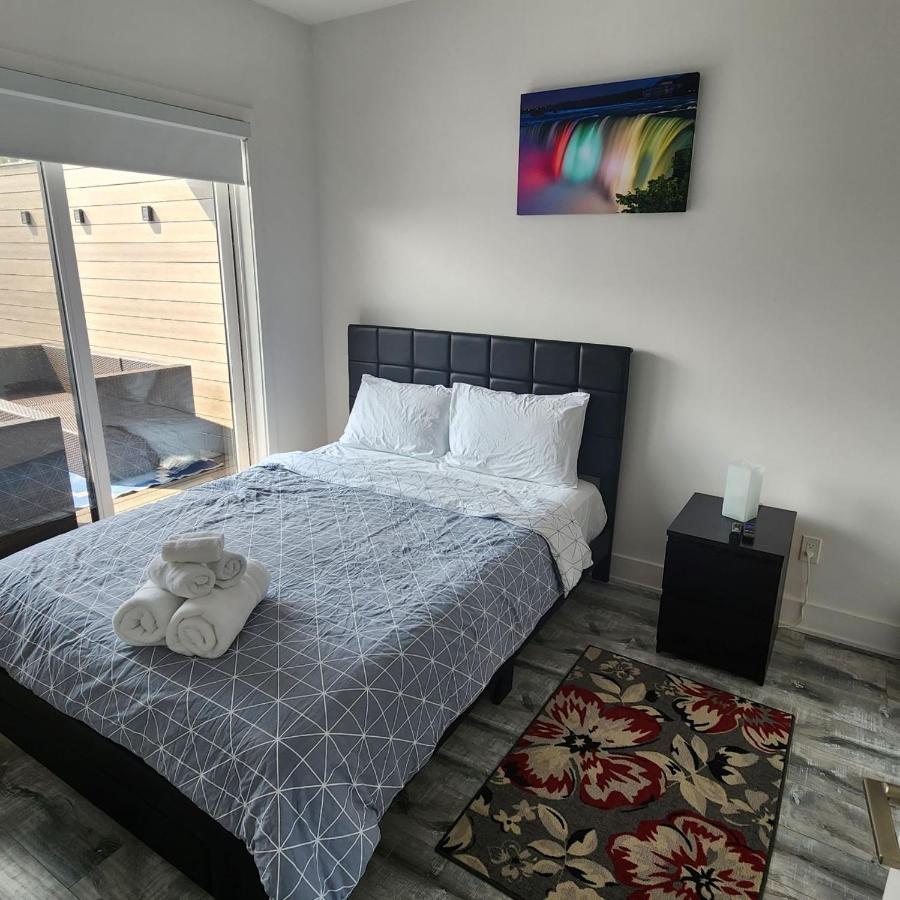 Stylish Townhome Gem With Several Amenities Just Minutes To The Falls Niagara Falls Exteriér fotografie