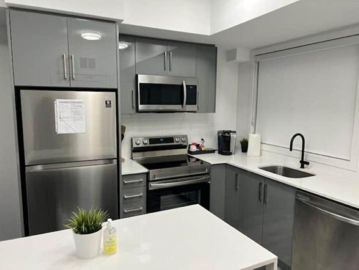 Stylish Townhome Gem With Several Amenities Just Minutes To The Falls Niagara Falls Exteriér fotografie
