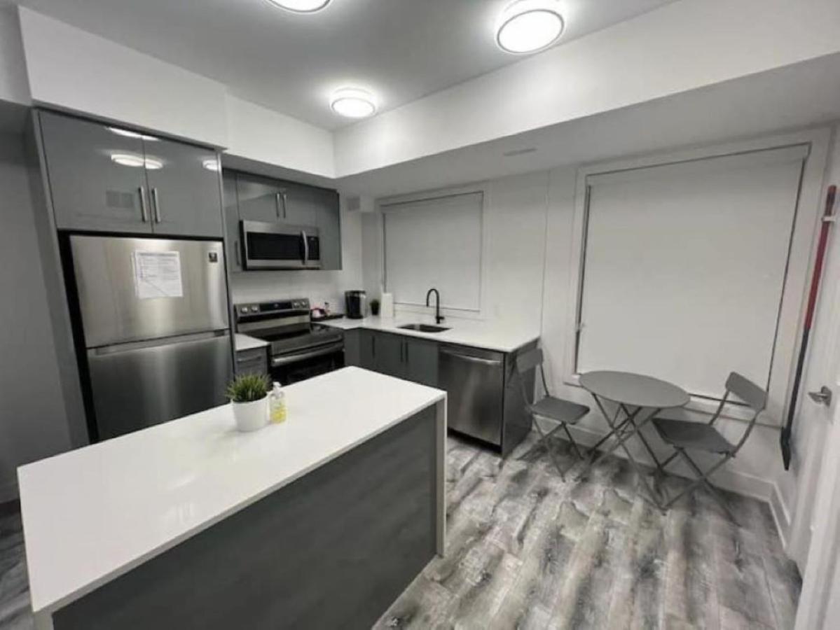 Stylish Townhome Gem With Several Amenities Just Minutes To The Falls Niagara Falls Exteriér fotografie